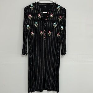 Elegant Black Floral Embroidered Dress
